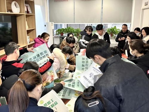 涪城區(qū)召開餐飲服務(wù)單位創(chuàng)建國家食品安全示范城市暨企業(yè)落實(shí)食品安全主體責(zé)任培訓(xùn)會(huì)